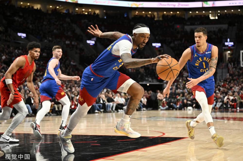 巴萨中场新 巴萨中场新