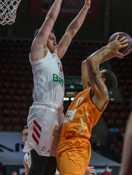 员在合同即 员在合同即