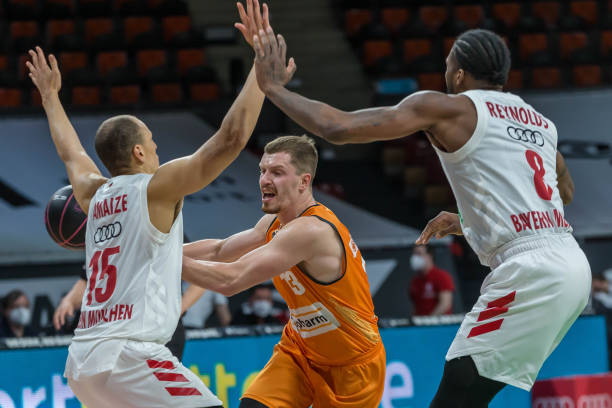 足球巨星为 足球巨星为