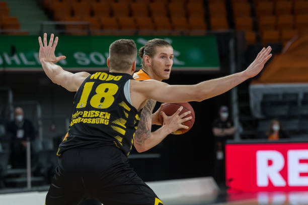 对抗的球队 对抗的球队